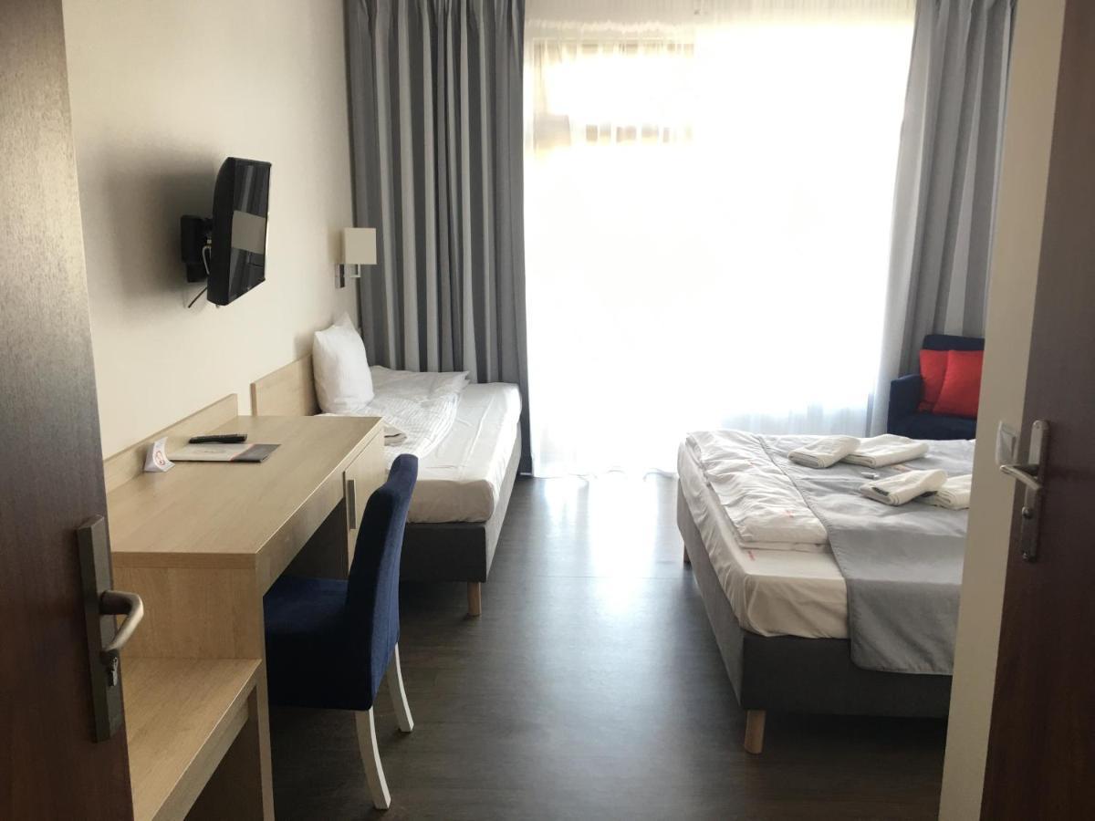 Faro Resort Mrzeżyno Eksteriør billede